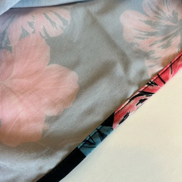 Roxy Floral Bikini Set - Picture 7 of 9